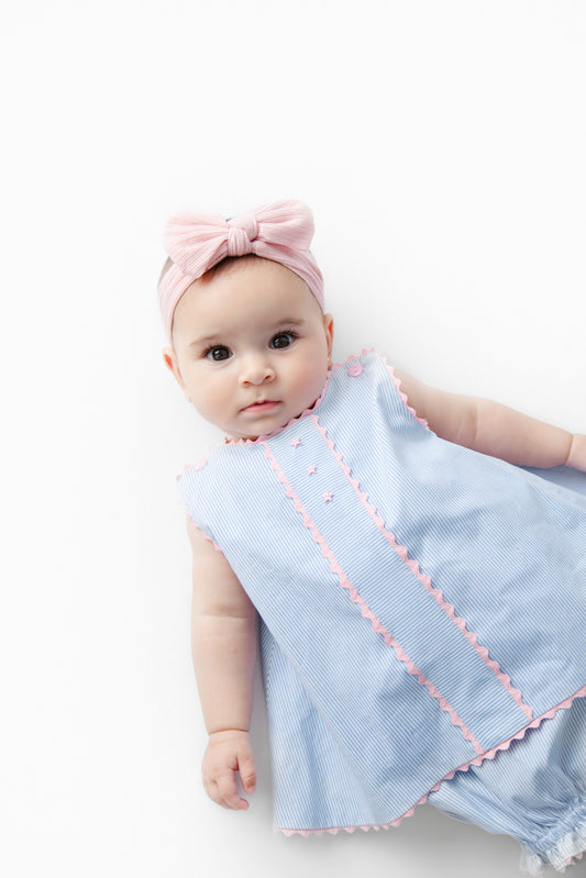 Set Amelia